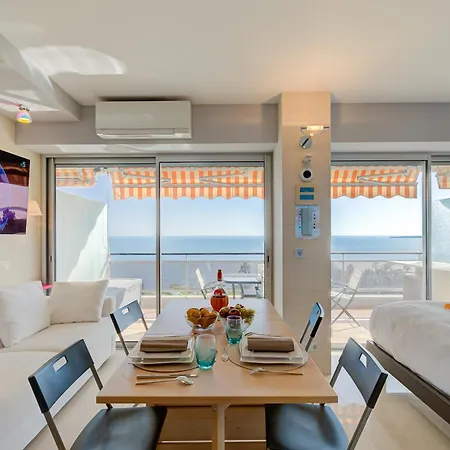 Sea View - Swimming Pool & Terrace - Happy 아파트