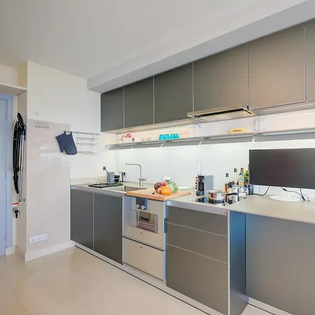 Apartment La Mirandole Sea View - Happy