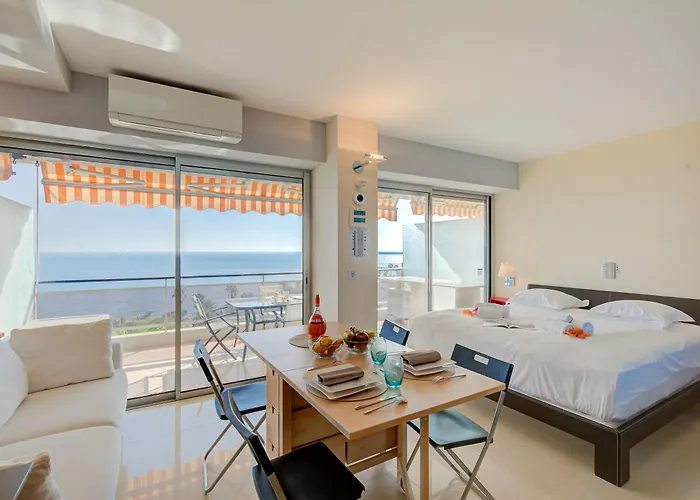 La Mirandole Sea View - Happy *