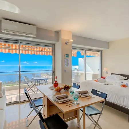 Апартаменты Sea View - Swimming Pool & Terrace - Happy *